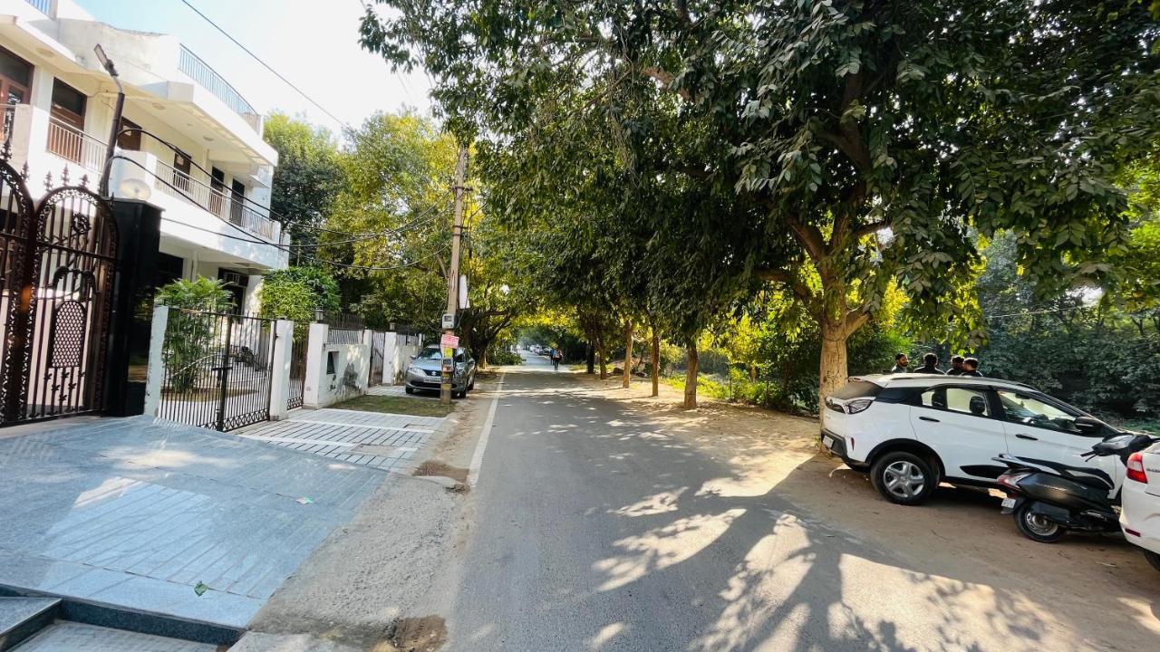 Hotel Starline Sector 28 Gurgaon Buitenkant foto
