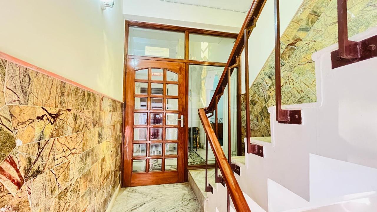 Hotel Starline Sector 28 Gurgaon Buitenkant foto